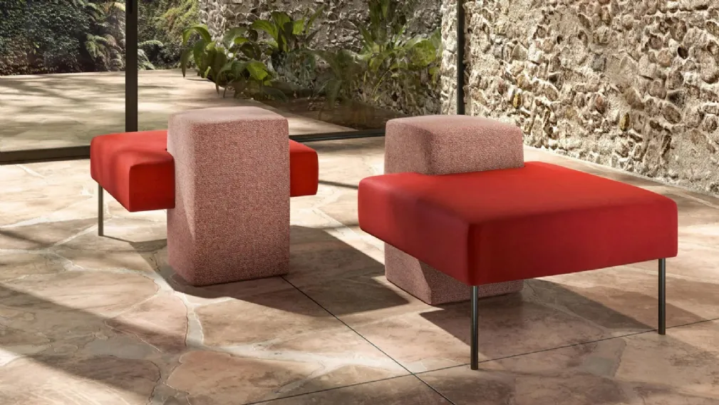 Pouf di design in tessuto Mark di Doimo Salotti