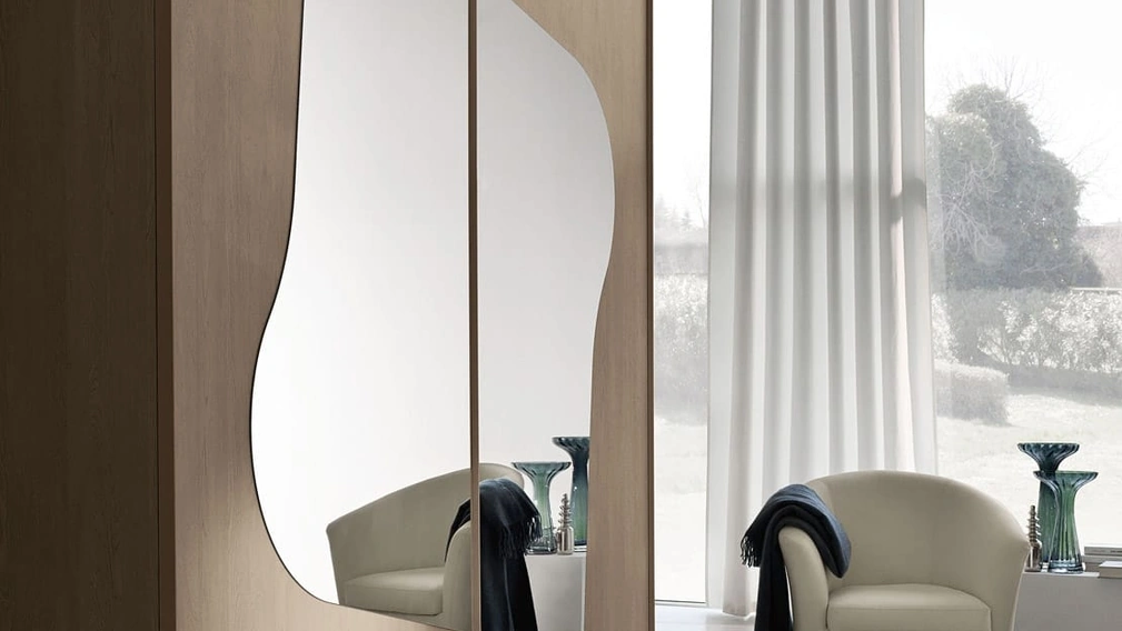 Armadio con ante scorrevoli Cristal di Adriatica