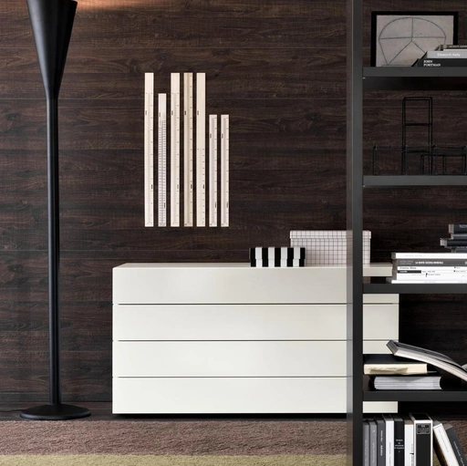 Comò Cube in legno laccato bianco di Giellesse