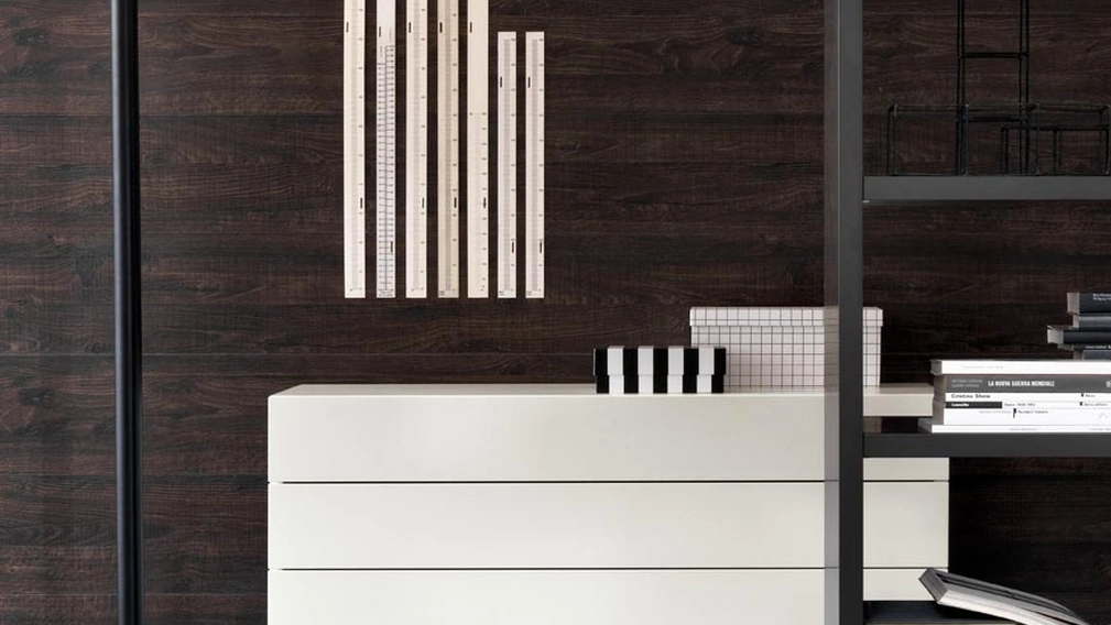 Comò Cube in legno laccato bianco di Giellesse