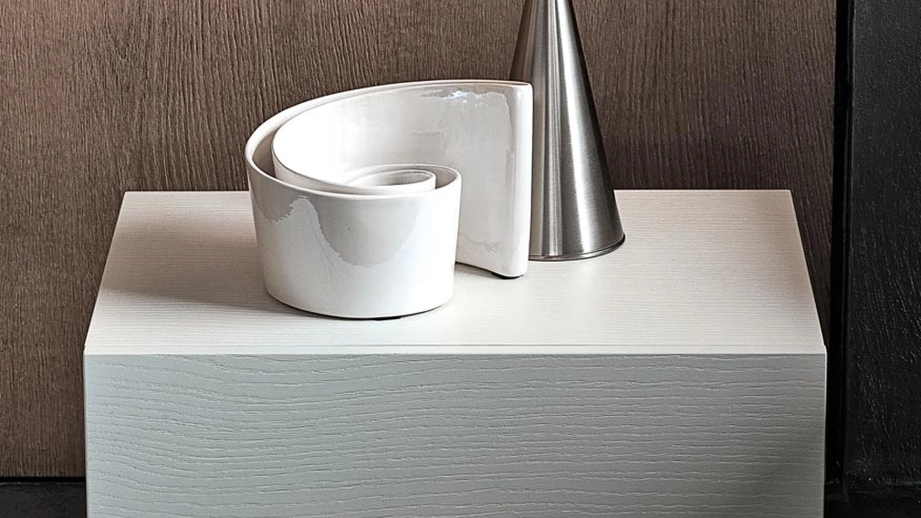 Comodino Cube in rovere laccato di Giellesse