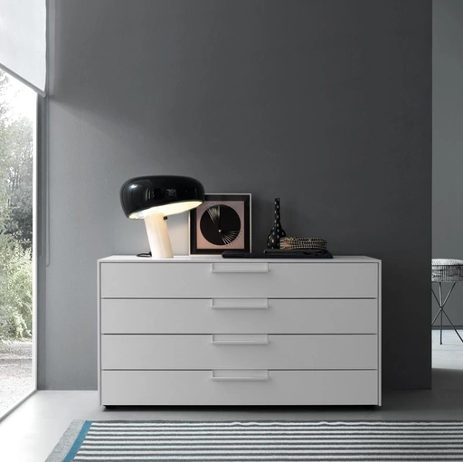 Comò Flat in legno laccato di Giellesse