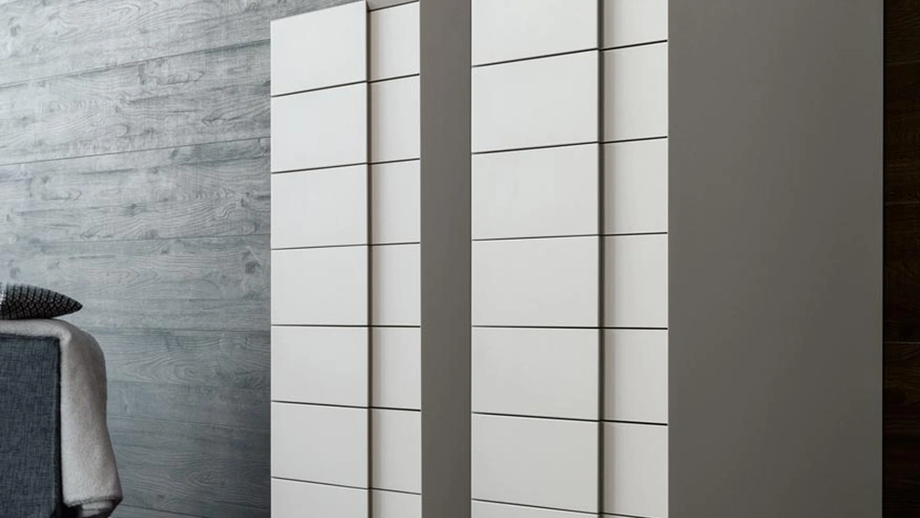 Settimanale Twist in legno laccato di Giellesse