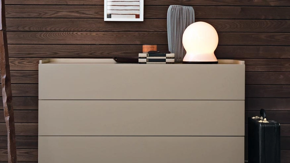 Comò Soft in legno laccato opaco di Giellesse