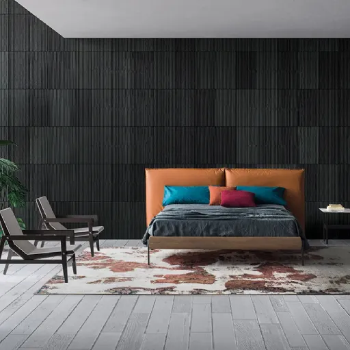 Letto con testiera in pelle imbottita con giroletto in Rovere Chloè Elegance di Devina Nais
