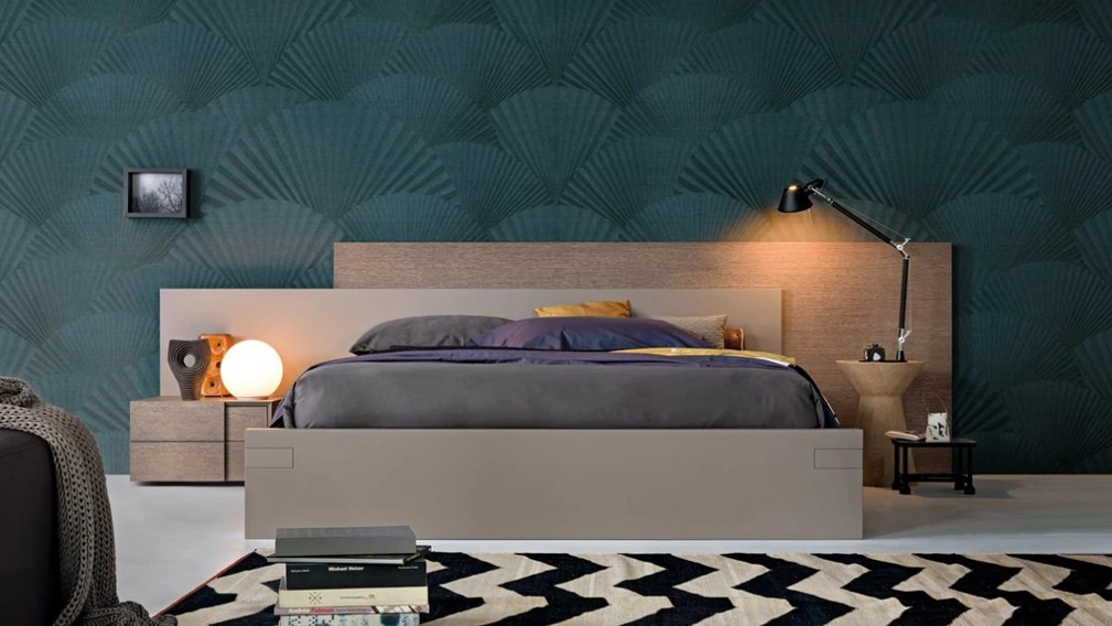 Letto dalle linee moderne in laccato opaco e legno Hug di Giellesse