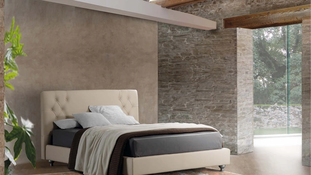 Letto in pelle Athena di Lettissimi