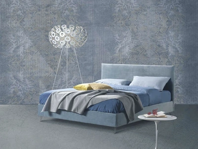 Letto in tessuto con testiera Perseo di Lettissimi