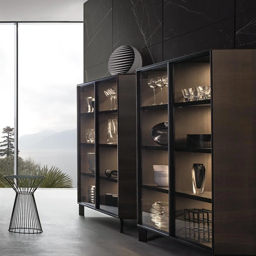 Madia alta Vetrina Frame Sideboard in legno con ante in vetro di Giellesse