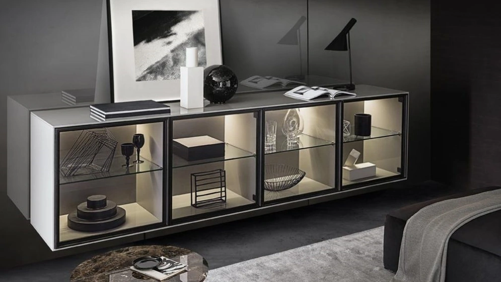 Mobile sospeso Frame composizione 12 con ante in vetro di Giellesse