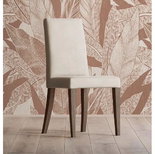 Sedia Cristina rivestita in pelle con gambe in legno di Fasolin