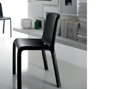 Sedia Snow 300 in polipropilene colorato di Scavolini