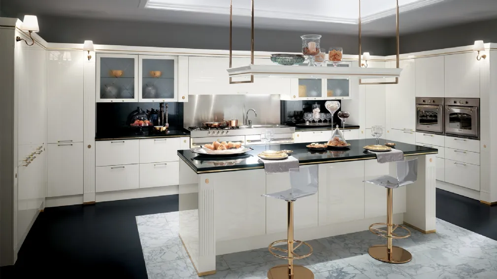 Cucina Classica Baccarat laccata lucida Bianca di Scavolini