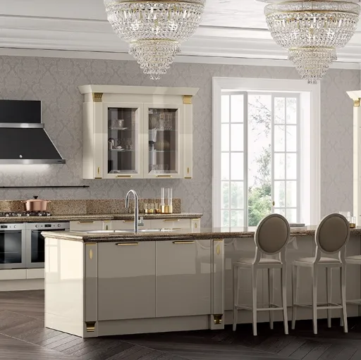 Cucina Classica Exclusiva in Laccato lucido Panna Porcellana di Scavolini