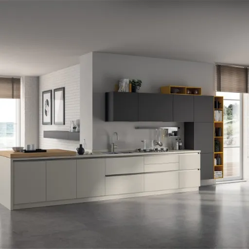 Cucina Moderna lineare Evolution in laccato opaco con piano in Rovere Nordic e decorativo Giallo Genziana e Antracite di Scavolini