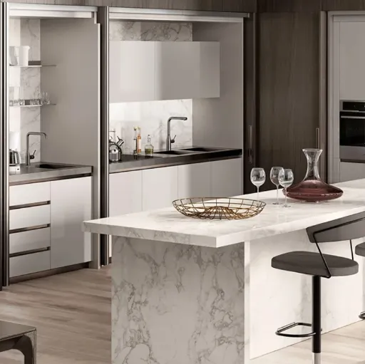 Cucina Boxi in laccato lucido Grigio Chiaro di Scavolini