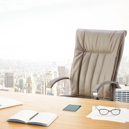 Poltrona Direzionale Apollo dalle forme ampie ed avvolgenti di Compir