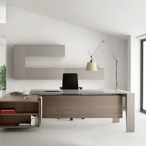 Scrivania Direzionale GO 01 in melaminico con top in vetro e gambe in metallo di Colombini Office