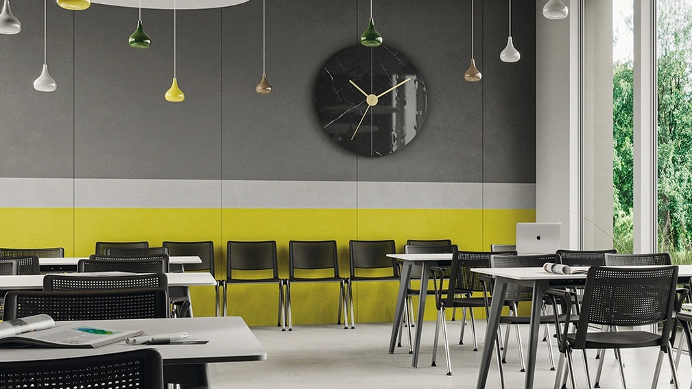 Seduta Ospiti Free in polipropilene di Compir