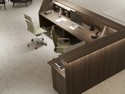 Poltrona Direzionale in pelle con impunture orizzontali e braccioli in acciaio cromato Karma di Compir