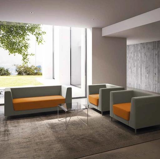 Divanetto e Poltroncine Lola in tessuto imbottito di Compir