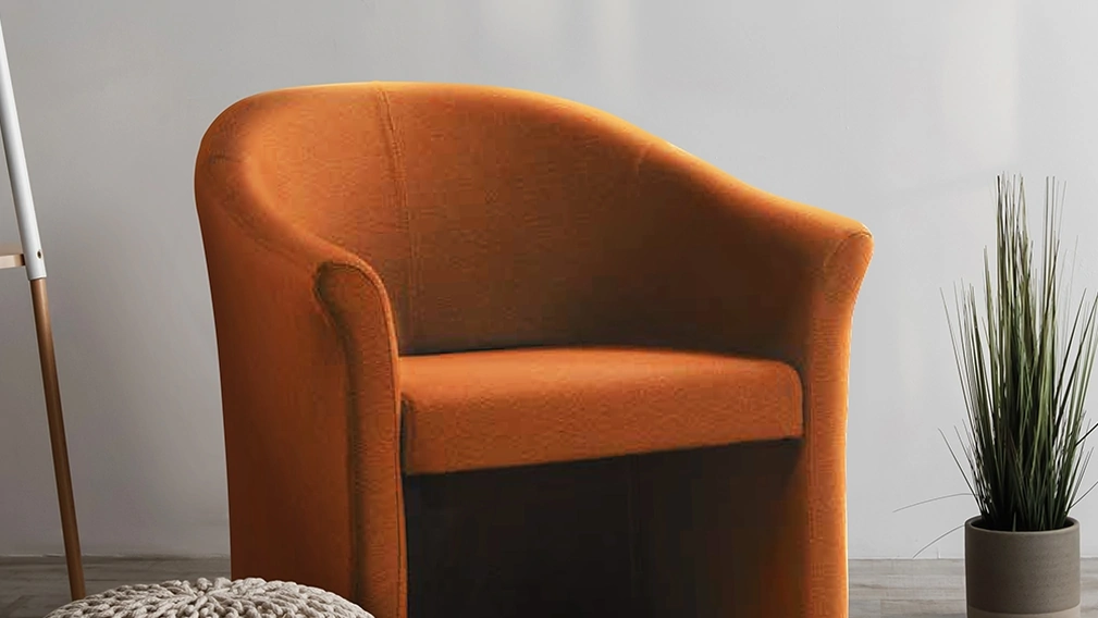 Poltroncina in tessuto imbottito Mida di Compir