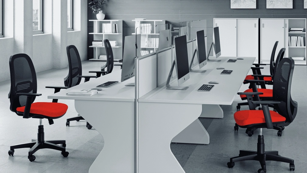 Pareti Divisorie Open in melaminico Bianco e profilo in metallo di Compir