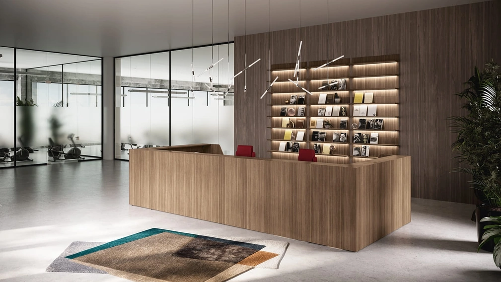 Mobile Ufficio Reception finitura Noce a Golfo di Compir