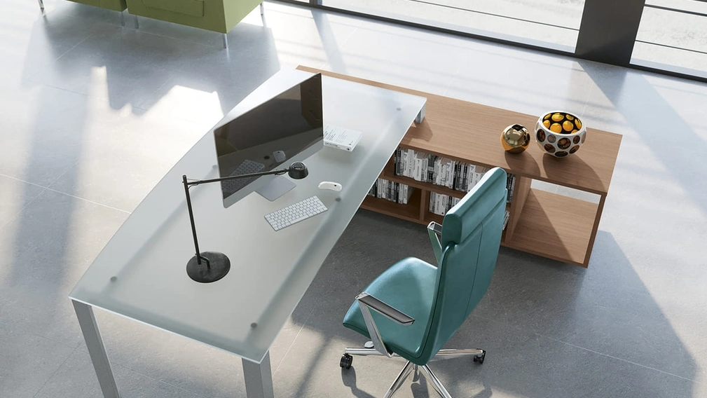 Scrivania Direzionale Cubo con top in Vetro di Compir