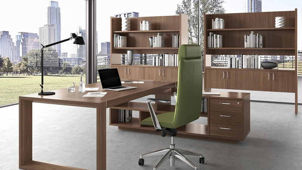 Scrivania Direzionale Forma in melaminico finitura Noce di Compir