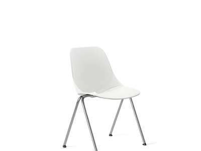Seduta Ospiti impilabile Luna in polipropilene con gambe in acciaio cromato di Compir